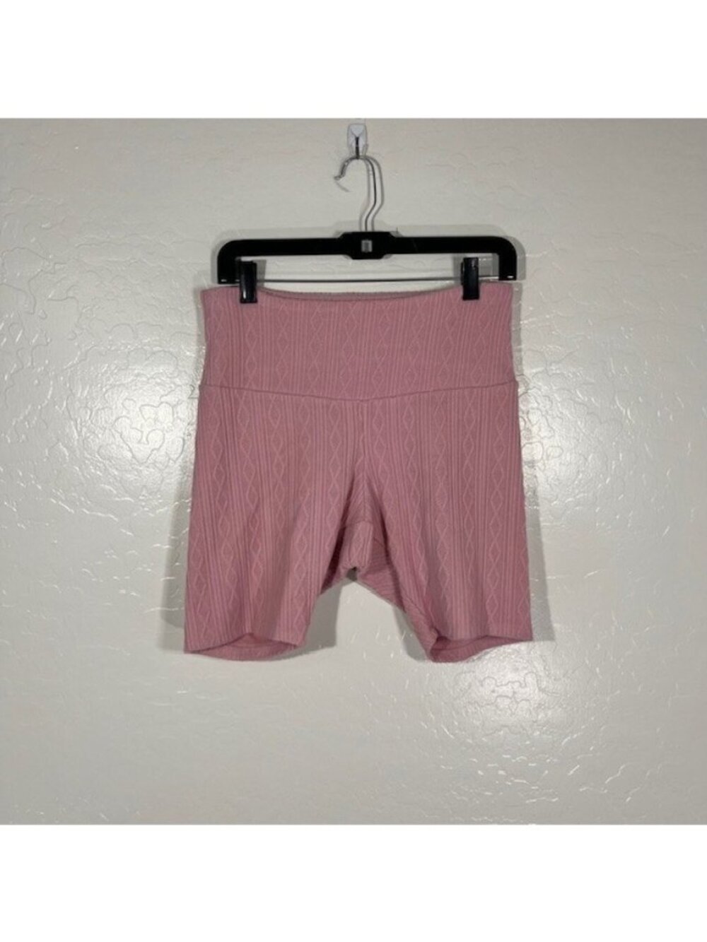 Beach Bunny Shorts Womens Medium Cable Knit Lounge Pink Vacation 8"